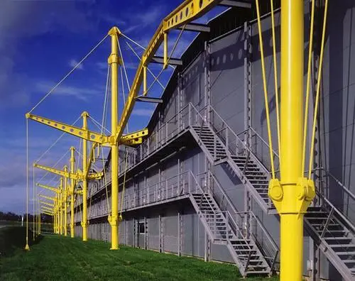Steel Use in the Renault Center