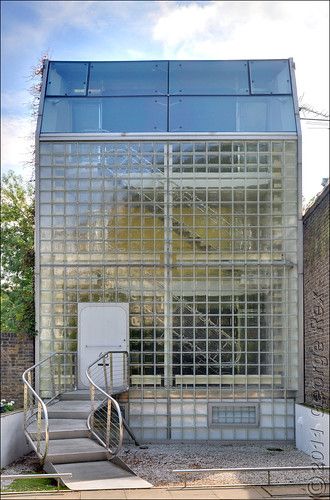 Hauer-King House, London (1994)