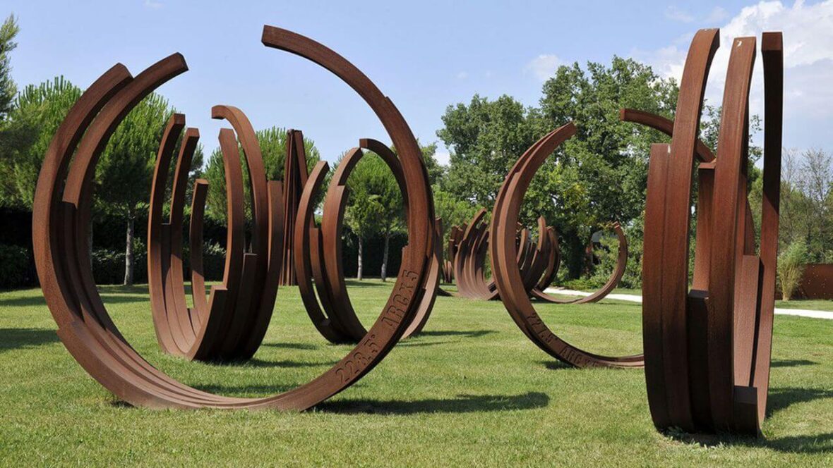 Day 12/365 of Steel - Bernar Venet - SteelExplained.com