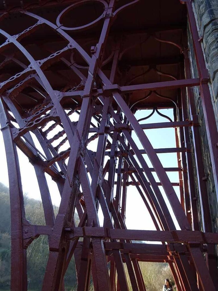 Details of the north end of the Iron Bridge